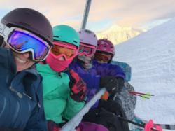 kids skiing with goggles 
